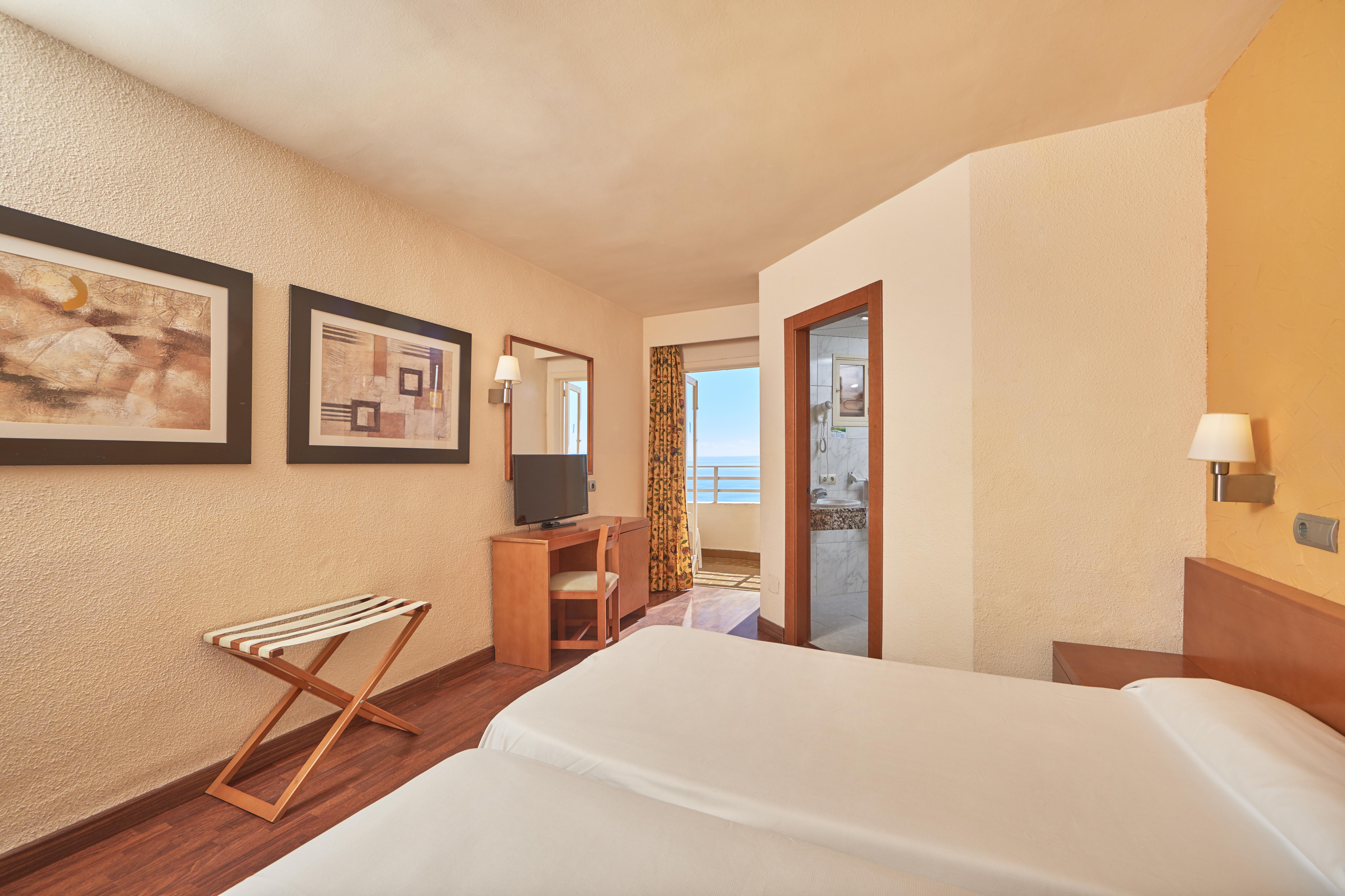 Mll Blue Bay Hotel Cala Major  Екстериор снимка